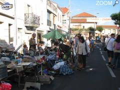 фотография de Brocante annuelle Le cendre en fête