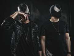 foto di Bloody Beetroots Death Crew 77   + SomethingALaMode