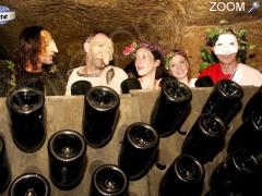 foto di Les Caves Louis de Grenelle vous présentent les Noct'en Bulles