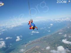 photo de Bapteme de parachutisme sur l'aérodrome de Lessay