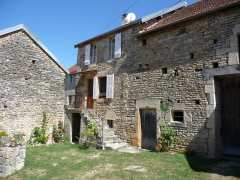 photo de Gîte de France classé trois épis à Frôlois vers Alésia, à 37 km du circuit de Prenois