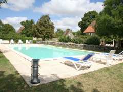 picture of location de 4 gîtes de charme avec piscine