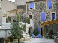 photo de table et chambre d'hotes le clos du frotadou