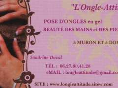 photo de pose d'ongles