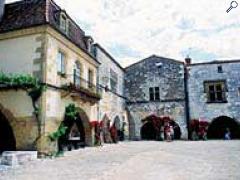 foto di Monpazier, bastide du Périgord