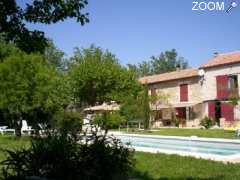 foto di Gites MAS FONTVERT en Provence avec piscine