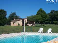 foto di Gites de France avec piscine