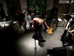 Foto The ex+ Api Uiz