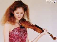 photo de La violoniste Marie Cantagrill et l'Orchestre à Cordes d'Ariège dans les 4 Saisons de Vivaldi  à Angoulême le 7 avril 2012