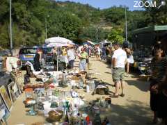 foto di brocante  vide greniers