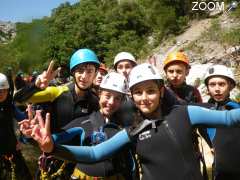 picture of Canyoning, rafting, via ferrata et canoë avec Canyoning Pyrénées Orientales